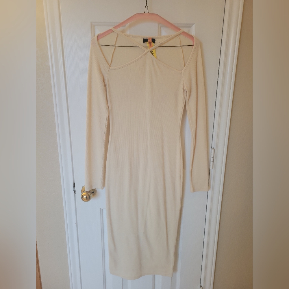 Elegant Cream Long Sleeve Dress